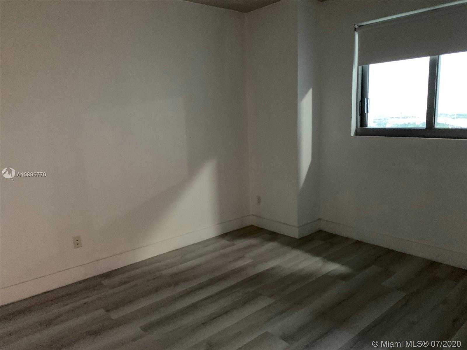 Small Image of 888 BISCAYNE BLVD #1805, Miami Number 17