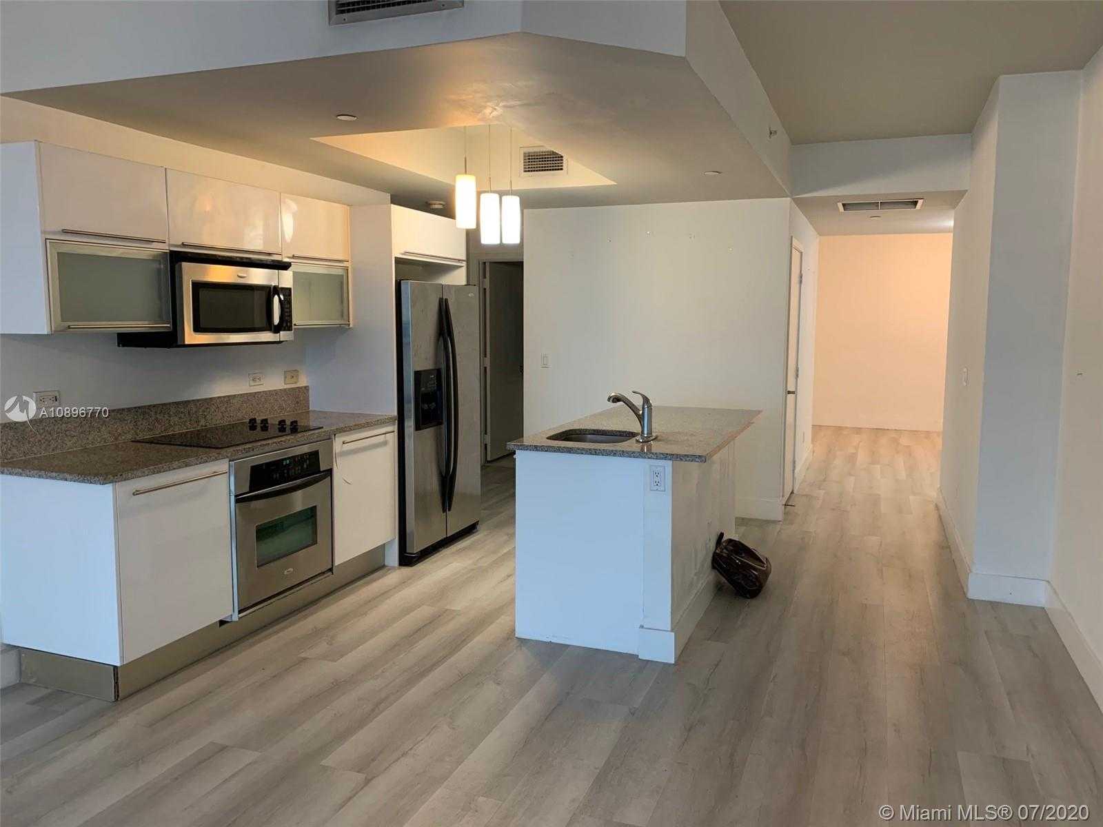 Small Image of 888 BISCAYNE BLVD #1805, Miami Number 2