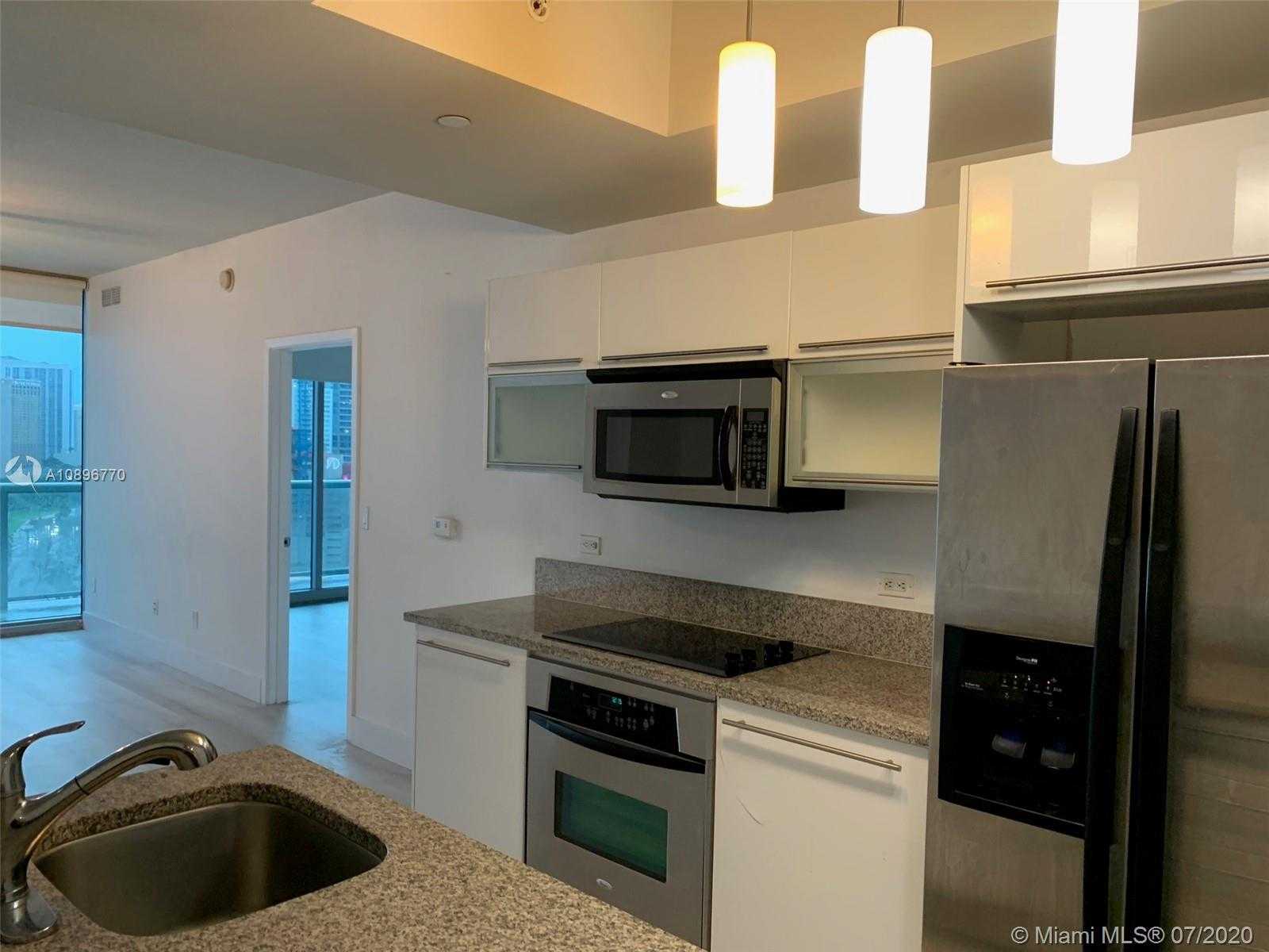 Small Image of 888 BISCAYNE BLVD #1805, Miami Number 3