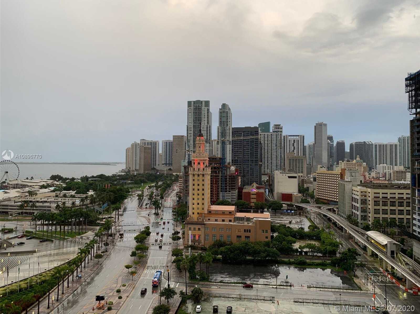 Small Image of 888 BISCAYNE BLVD #1805, Miami Number 9