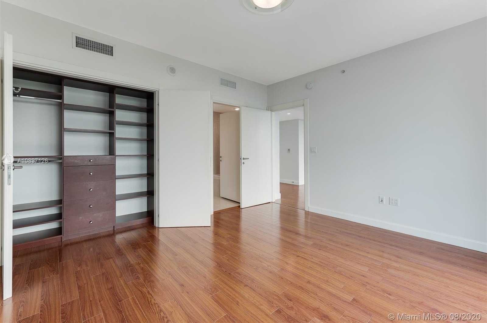 Small Image of 2627 SOUTH BAYSHORE DR #807, Miami Number 33