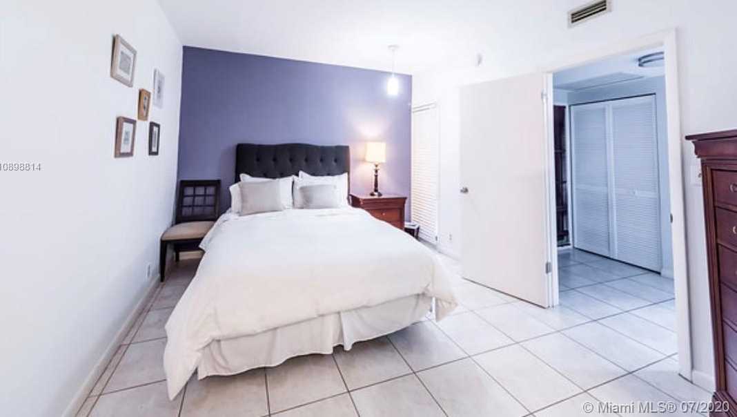 Small Image of 101 CRANDON BLVD #170, Key Biscayne Number 7