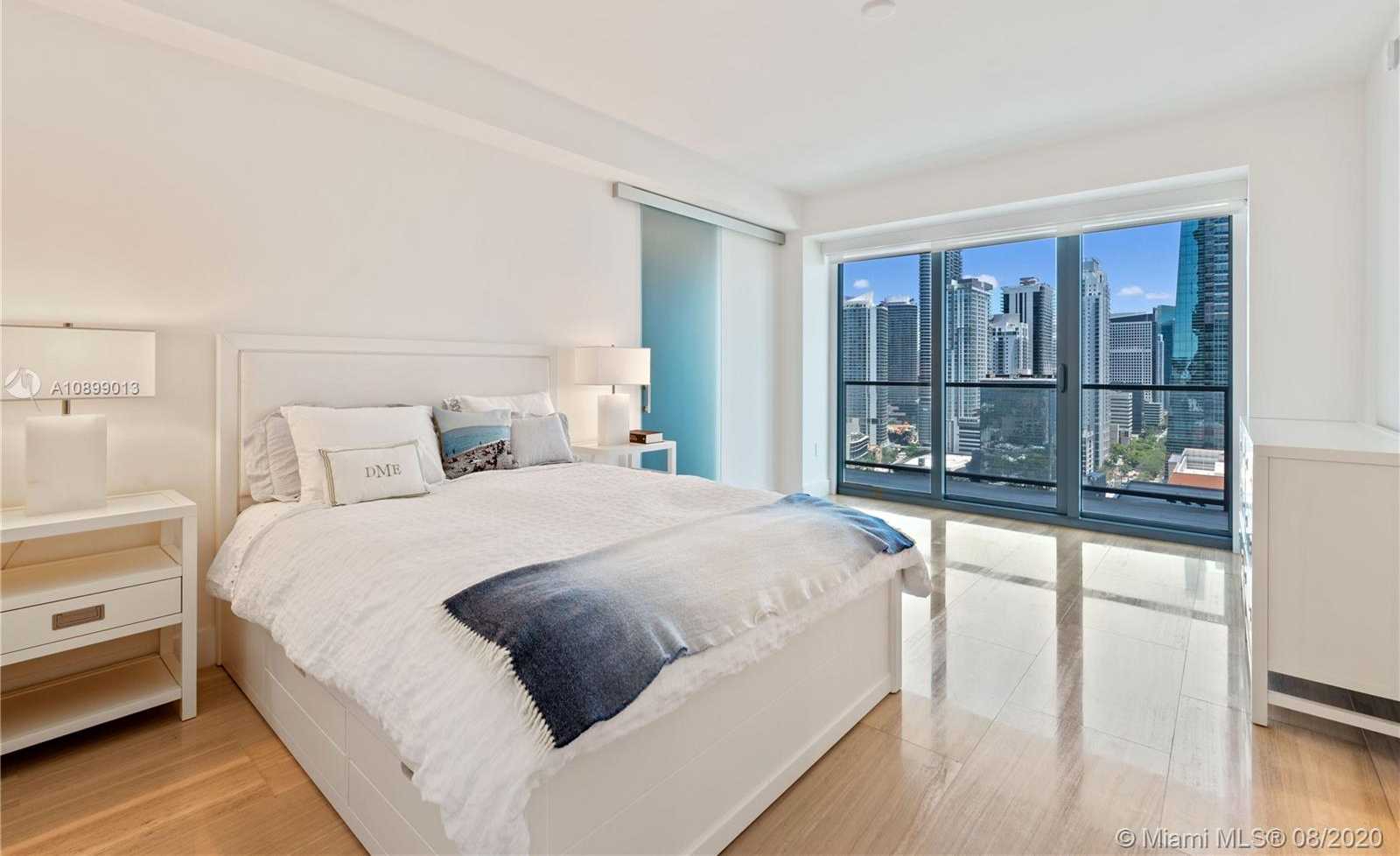 Small Image of 1451 BRICKELL AVE #2701, Miami Number 12