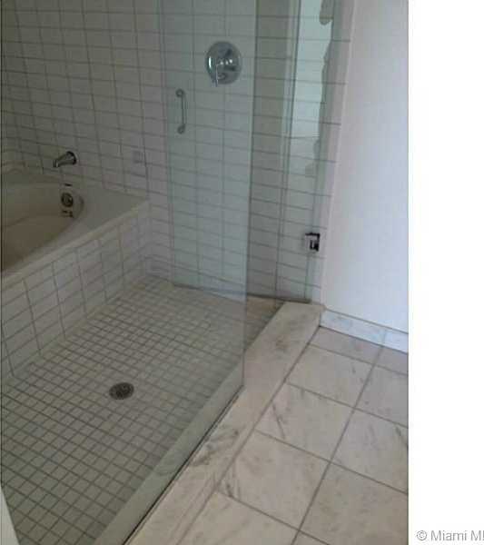 Small Image of 888 BISCAYNE BL #4204, Miami Number 12