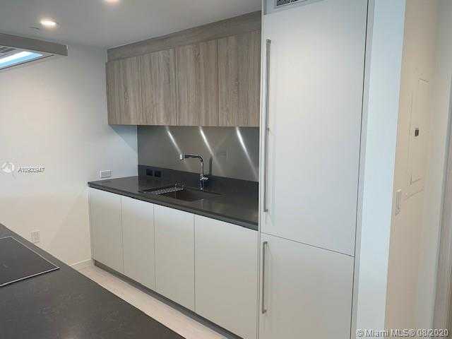 Small Image of 1000 BRICKELL PLAZA #4914, Miami Number 7