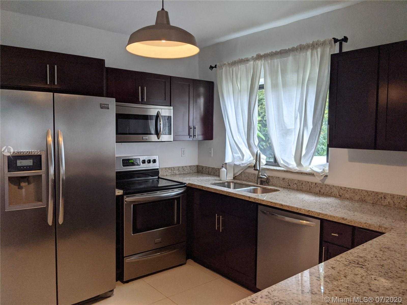 Small Image of 648 NORTH EAST 82ND ST, Miami Number 11