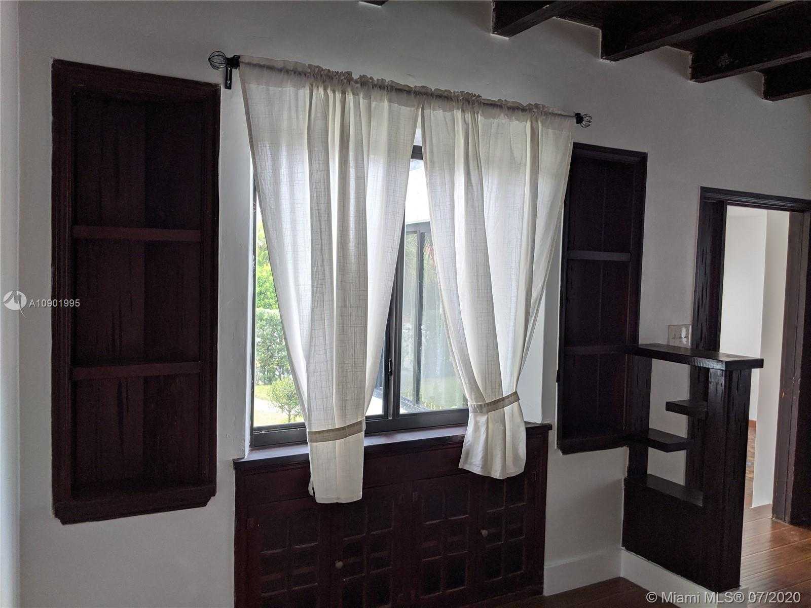 Small Image of 648 NORTH EAST 82ND ST, Miami Number 13