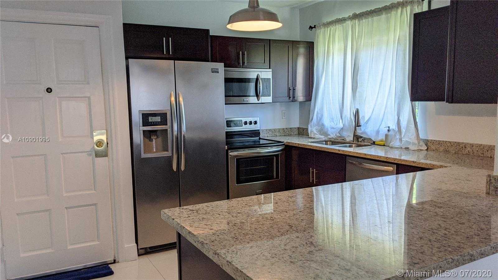 Small Image of 648 NORTH EAST 82ND ST, Miami Number 18