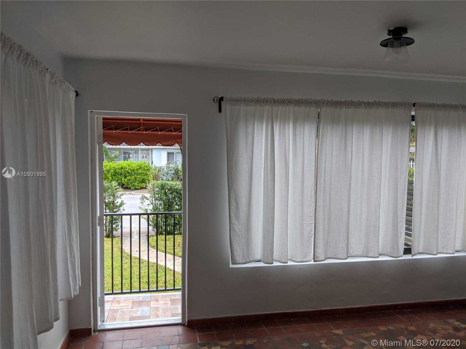 Small Image of 648 NORTH EAST 82ND ST, Miami Number 25