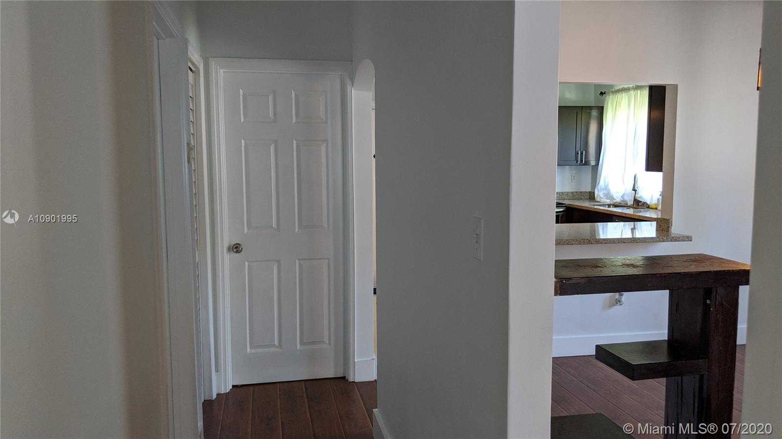 Small Image of 648 NORTH EAST 82ND ST, Miami Number 28