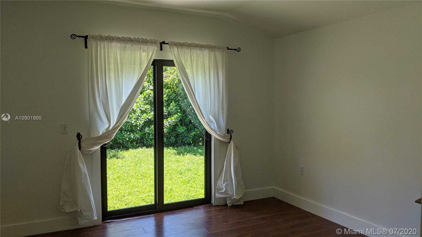 Small Image of 648 NORTH EAST 82ND ST, Miami Number 33