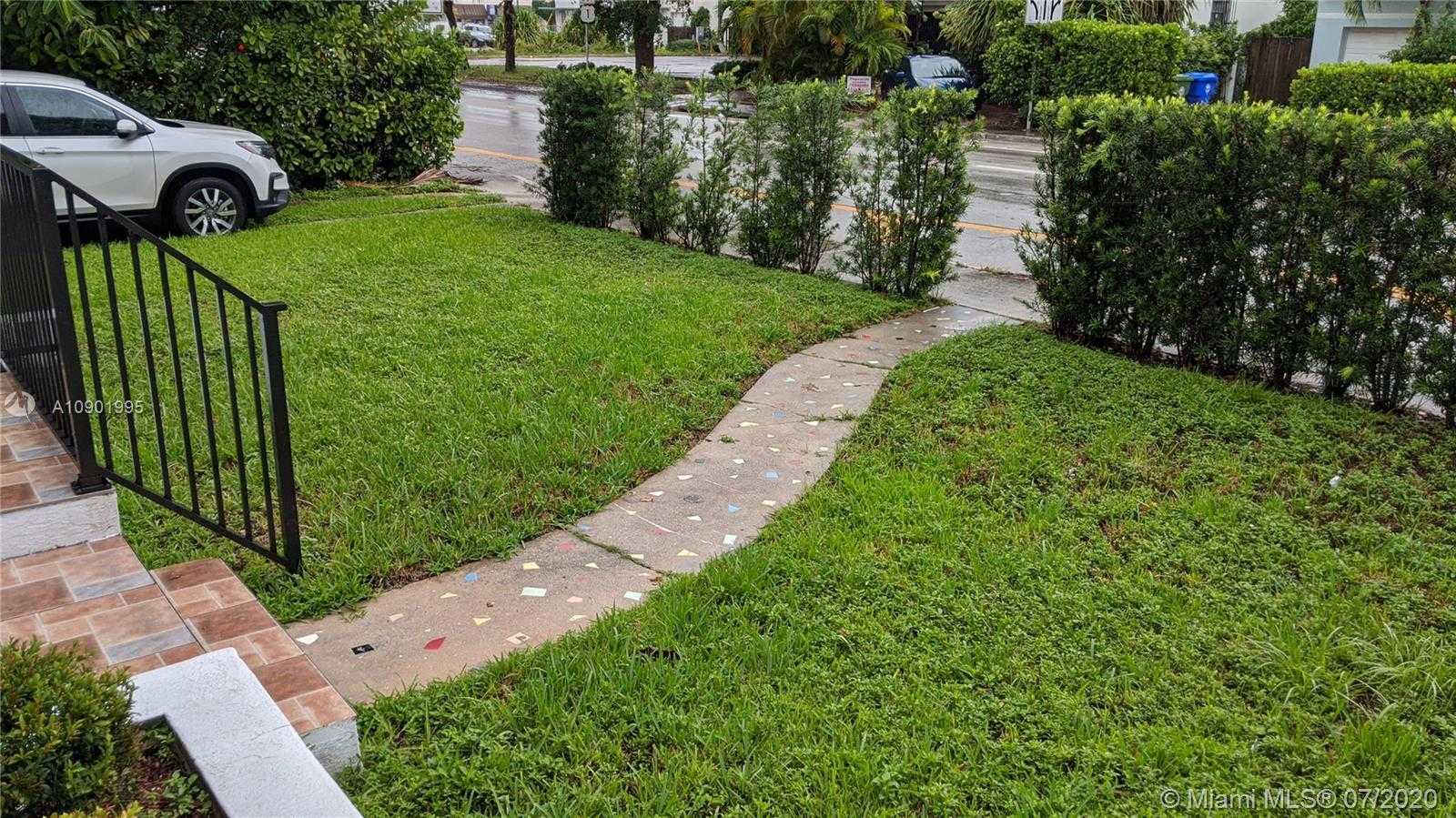 Small Image of 648 NORTH EAST 82ND ST, Miami Number 35