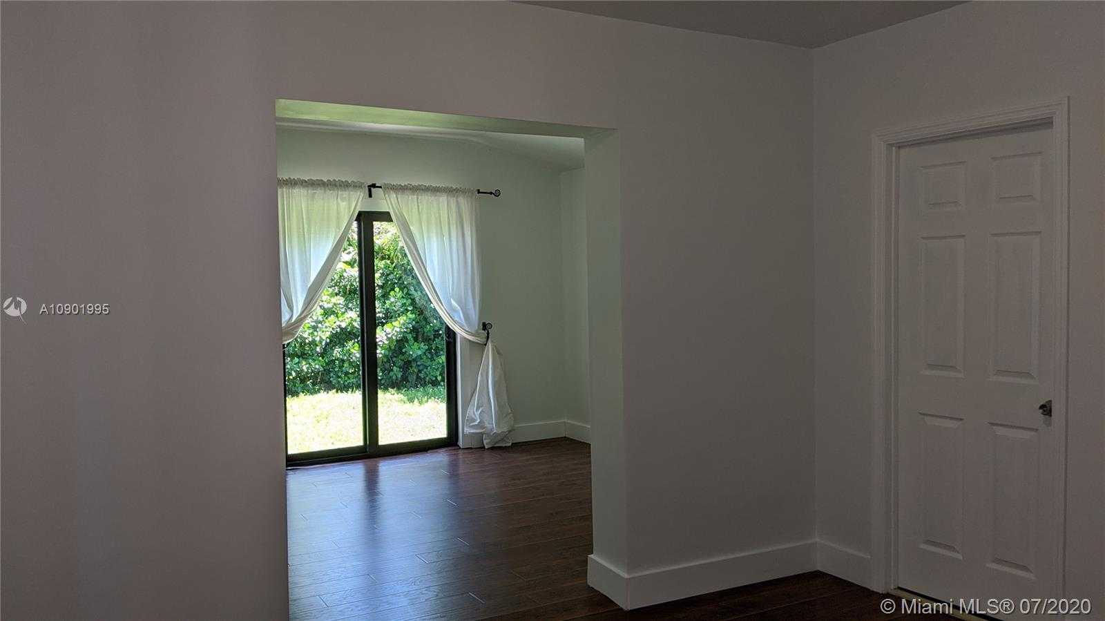 Small Image of 648 NORTH EAST 82ND ST, Miami Number 37