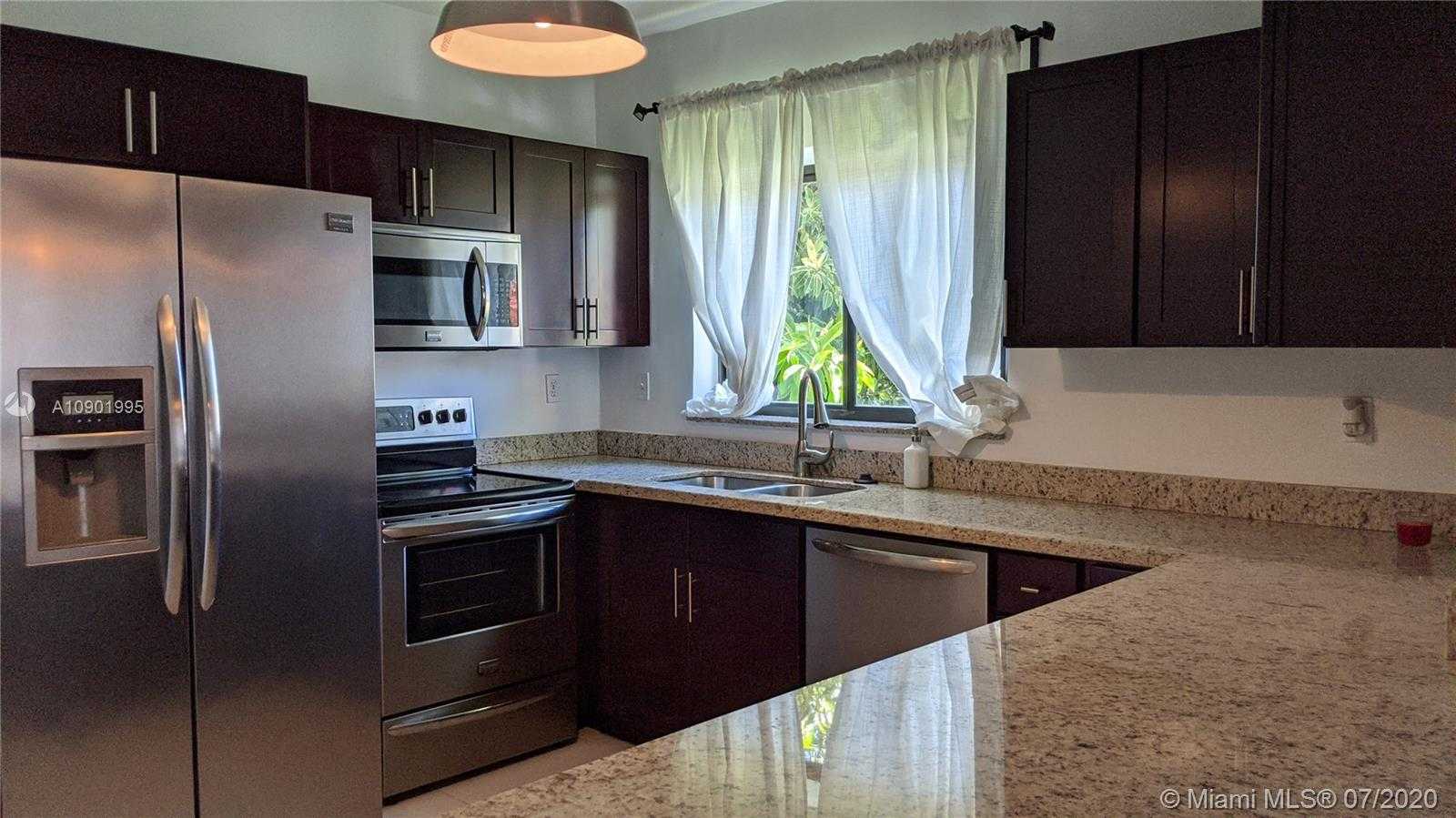 Small Image of 648 NORTH EAST 82ND ST, Miami Number 40