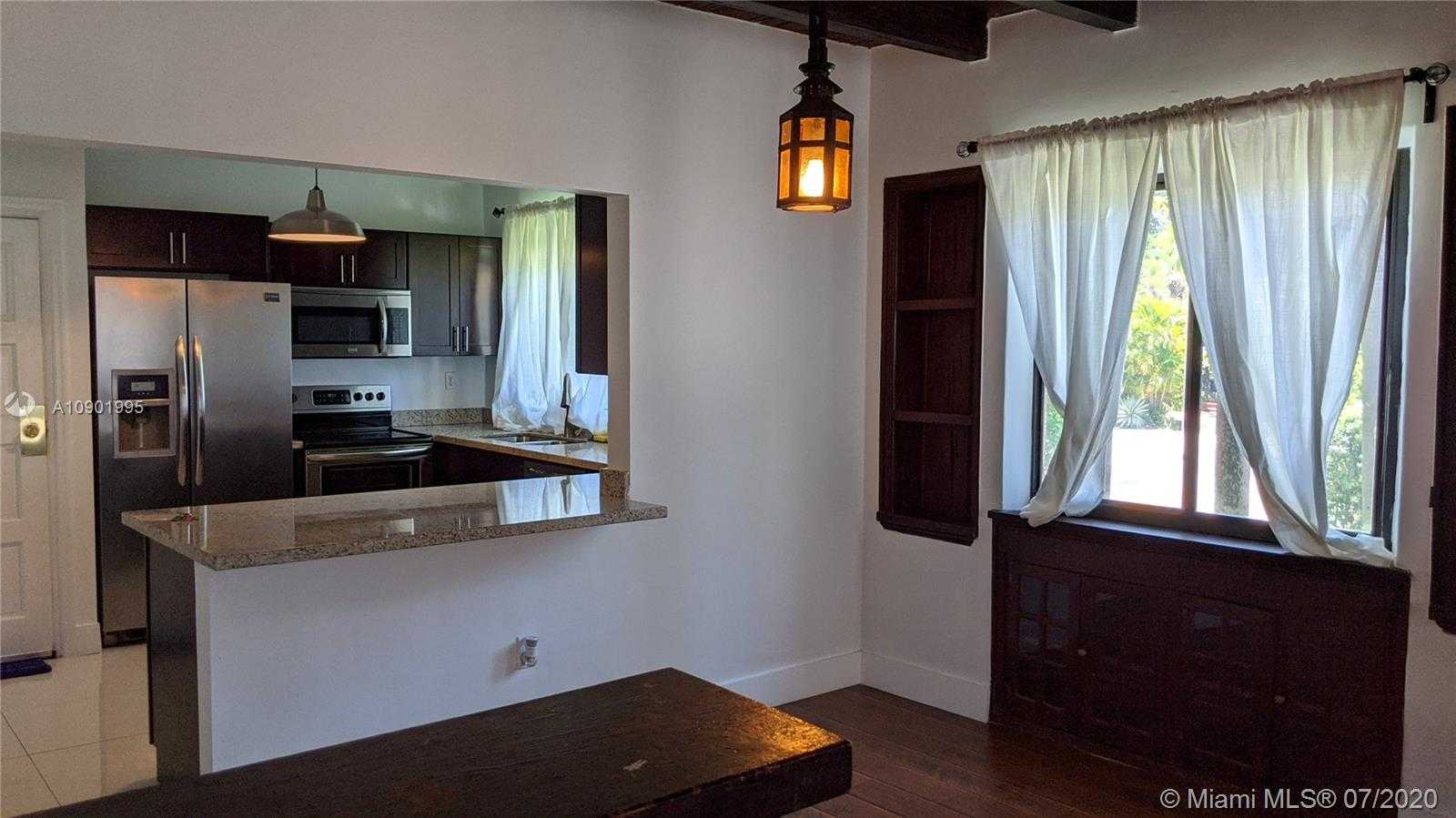 Small Image of 648 NORTH EAST 82ND ST, Miami Number 41
