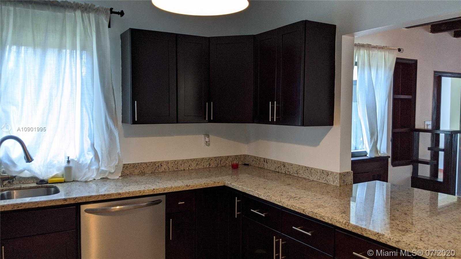 Small Image of 648 NORTH EAST 82ND ST, Miami Number 57