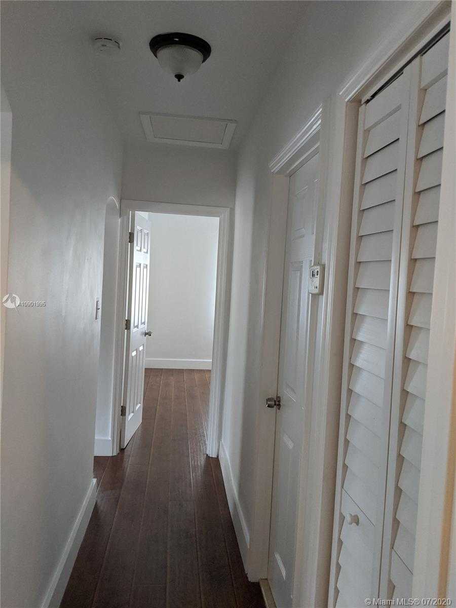 Small Image of 648 NORTH EAST 82ND ST, Miami Number 6