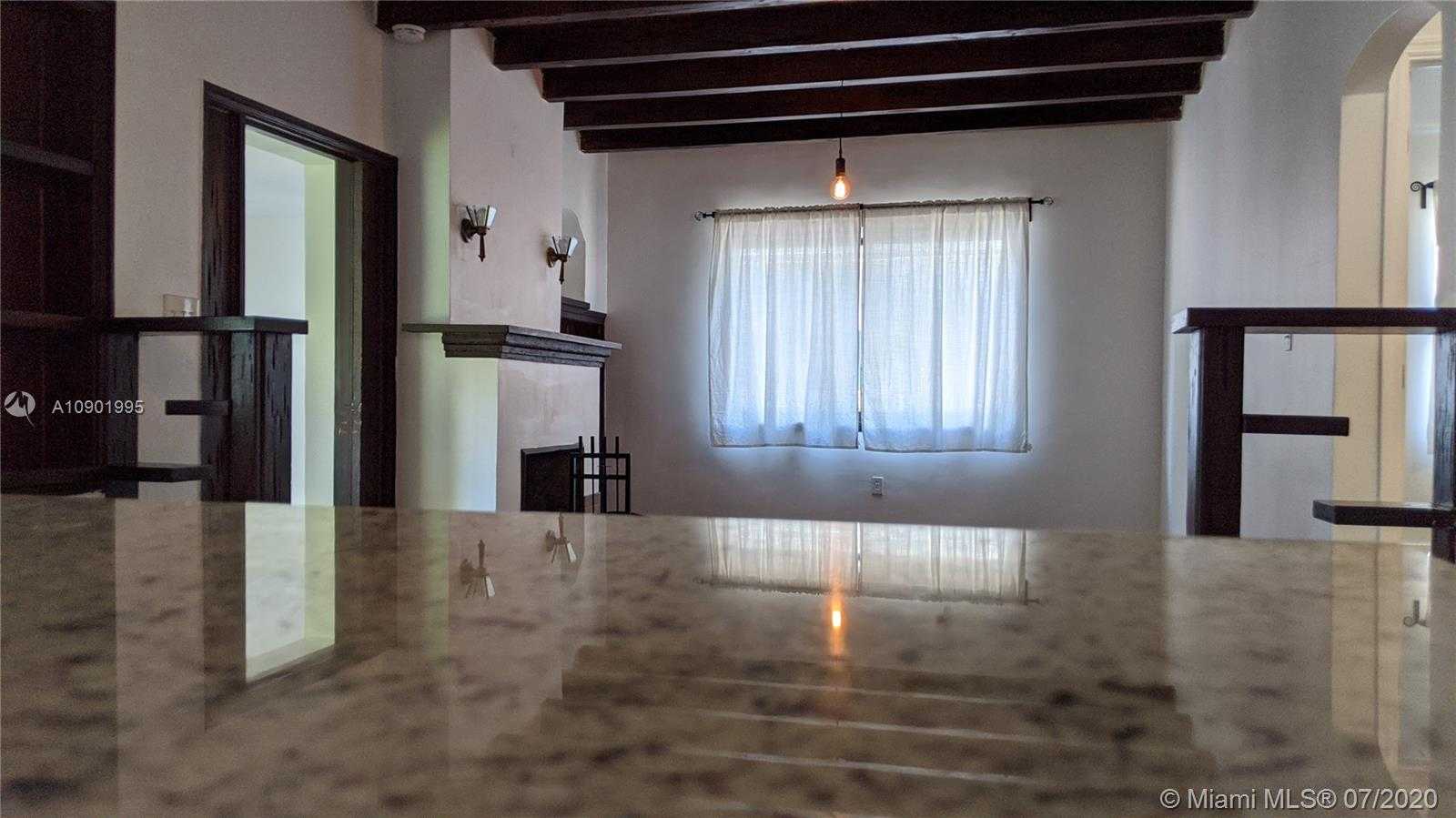 Small Image of 648 NORTH EAST 82ND ST, Miami Number 62