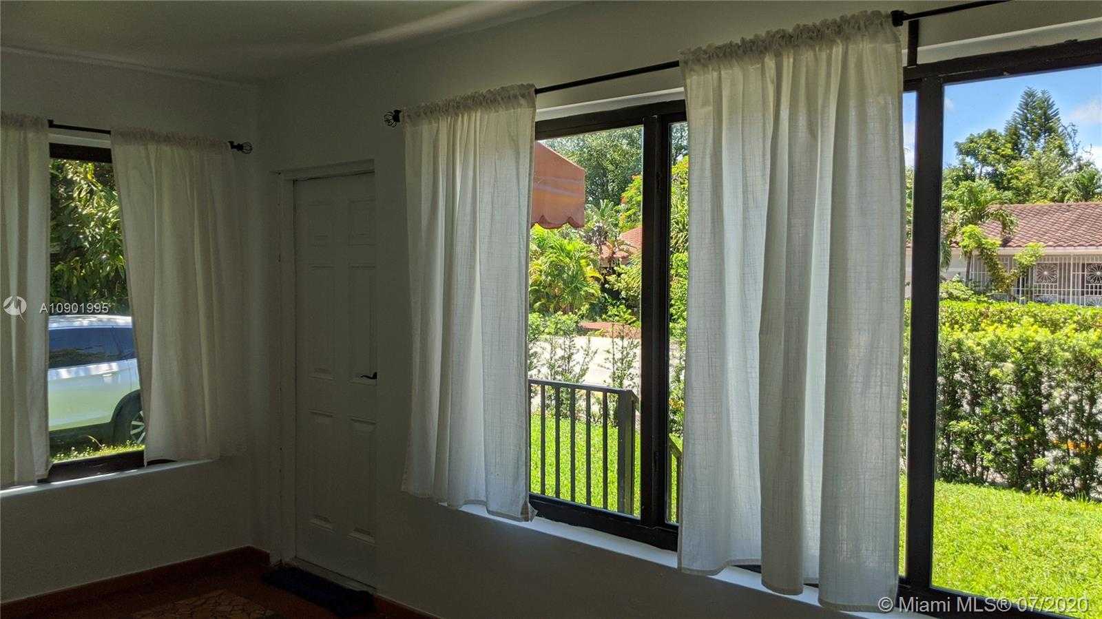 Small Image of 648 NORTH EAST 82ND ST, Miami Number 64