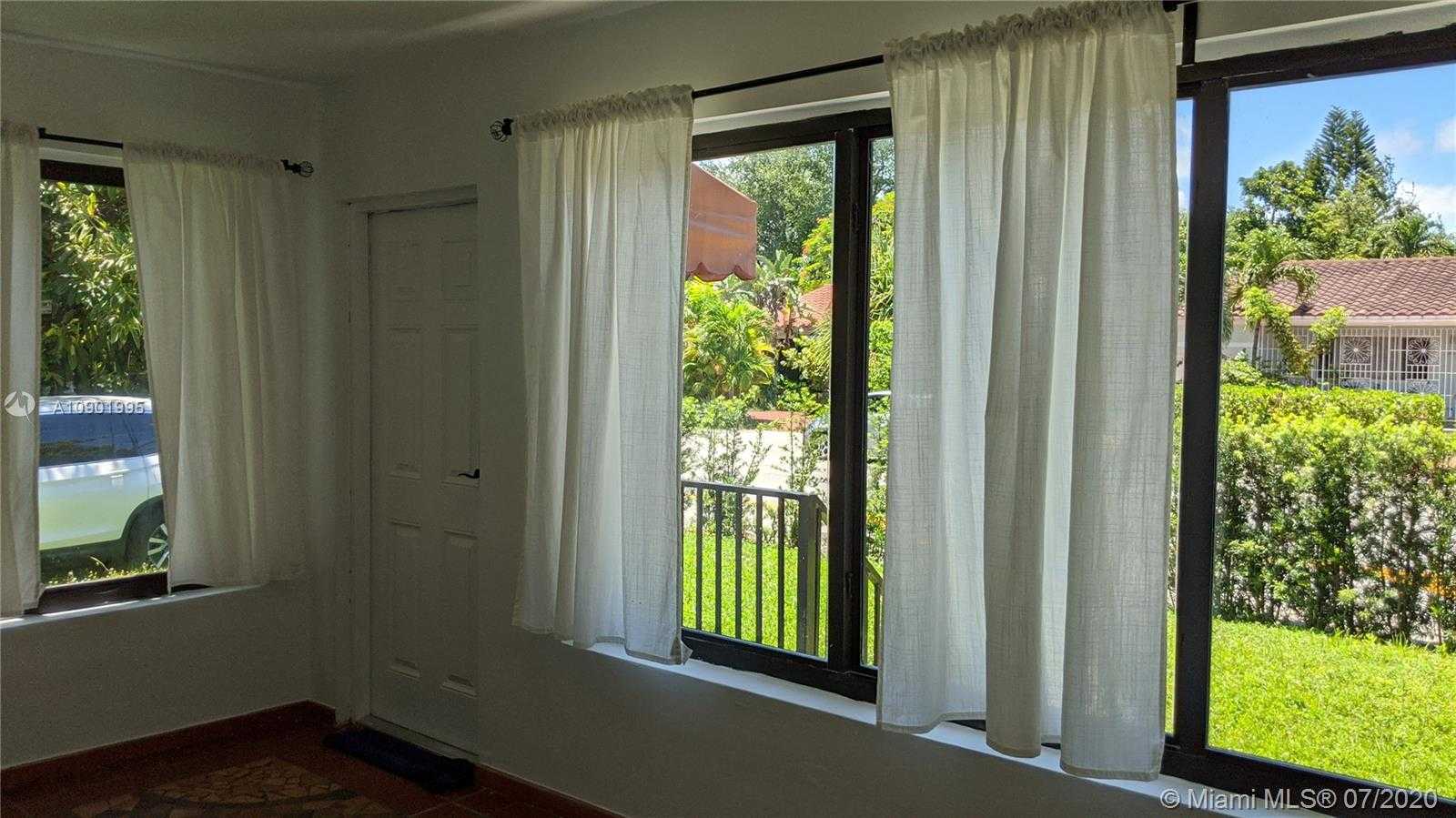 Small Image of 648 NORTH EAST 82ND ST, Miami Number 65