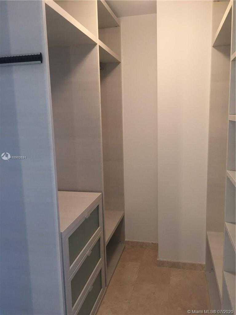 Small Image of 68 SOUTH EAST 6 ST #1508, Miami Number 13