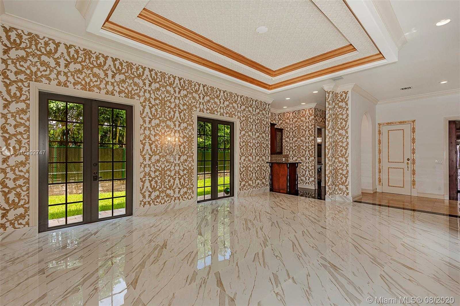 Small Image of 674 OCEAN BLVD, Golden Beach Number 10