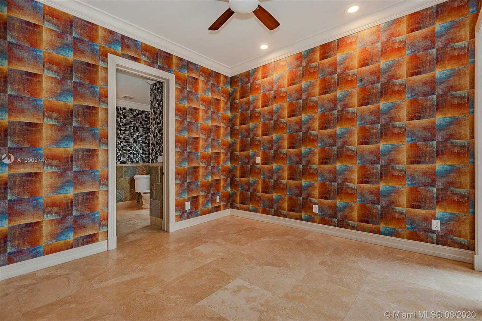 Small Image of 674 OCEAN BLVD, Golden Beach Number 16