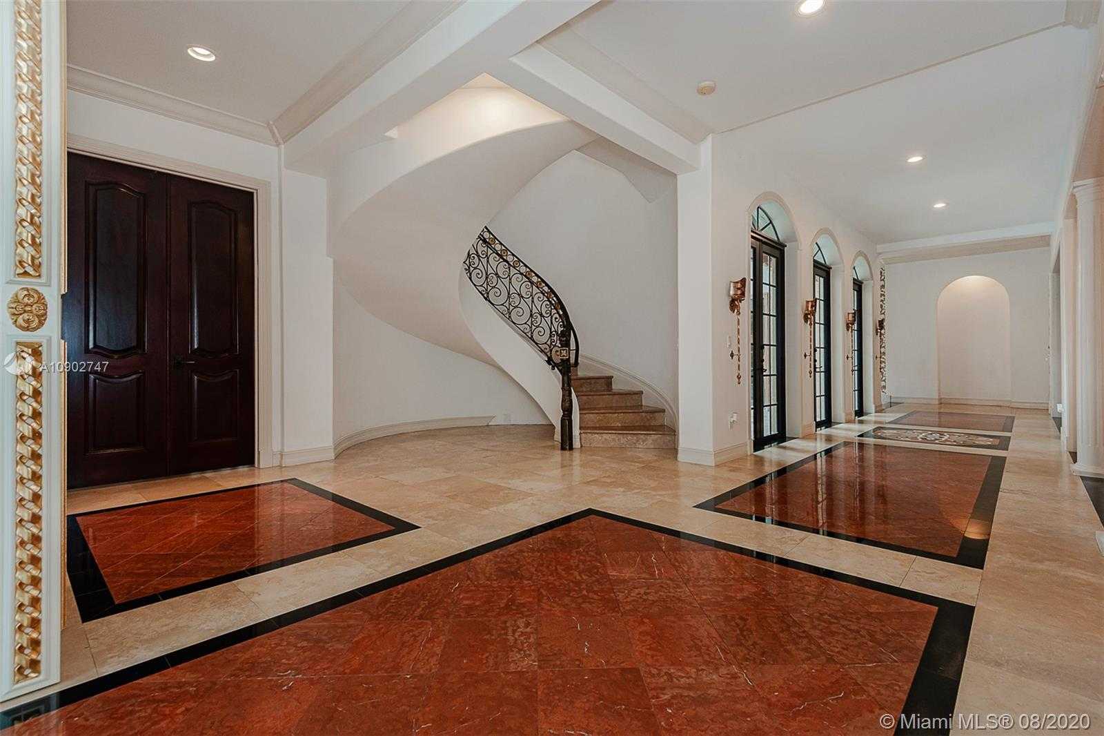 Small Image of 674 OCEAN BLVD, Golden Beach Number 2