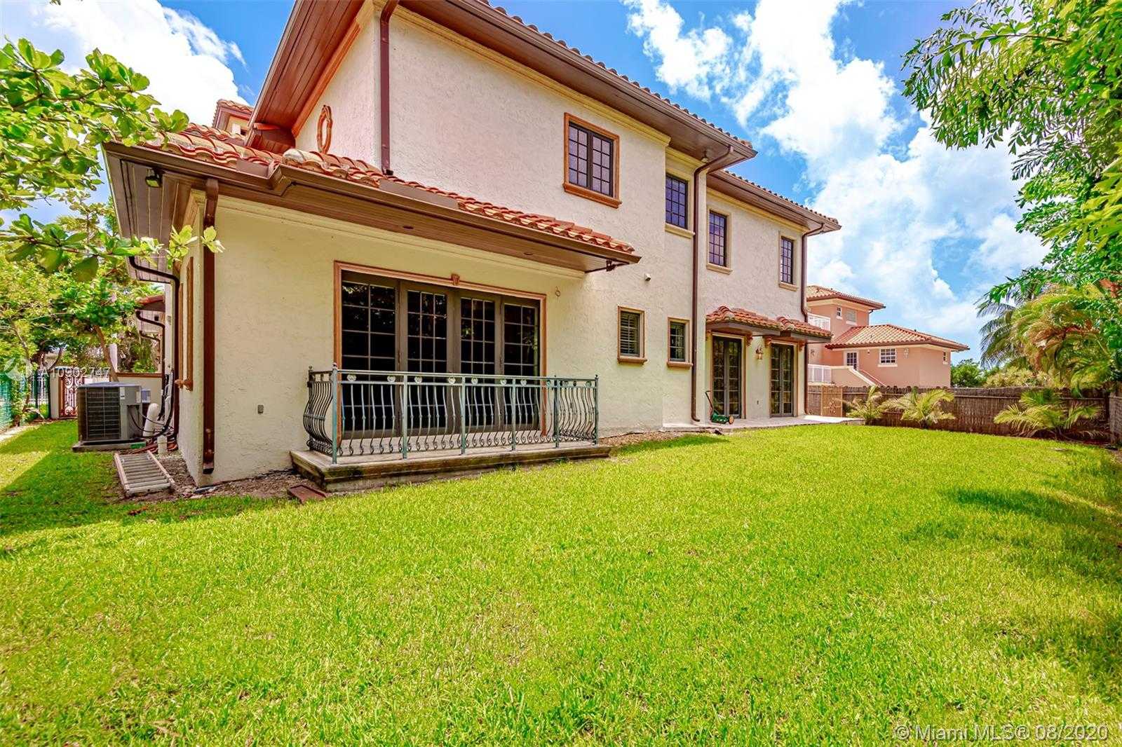 Small Image of 674 OCEAN BLVD, Golden Beach Number 38