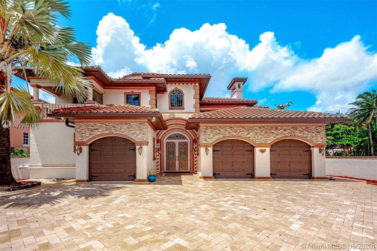 Small Image of 674 OCEAN BLVD, Golden Beach Number 40