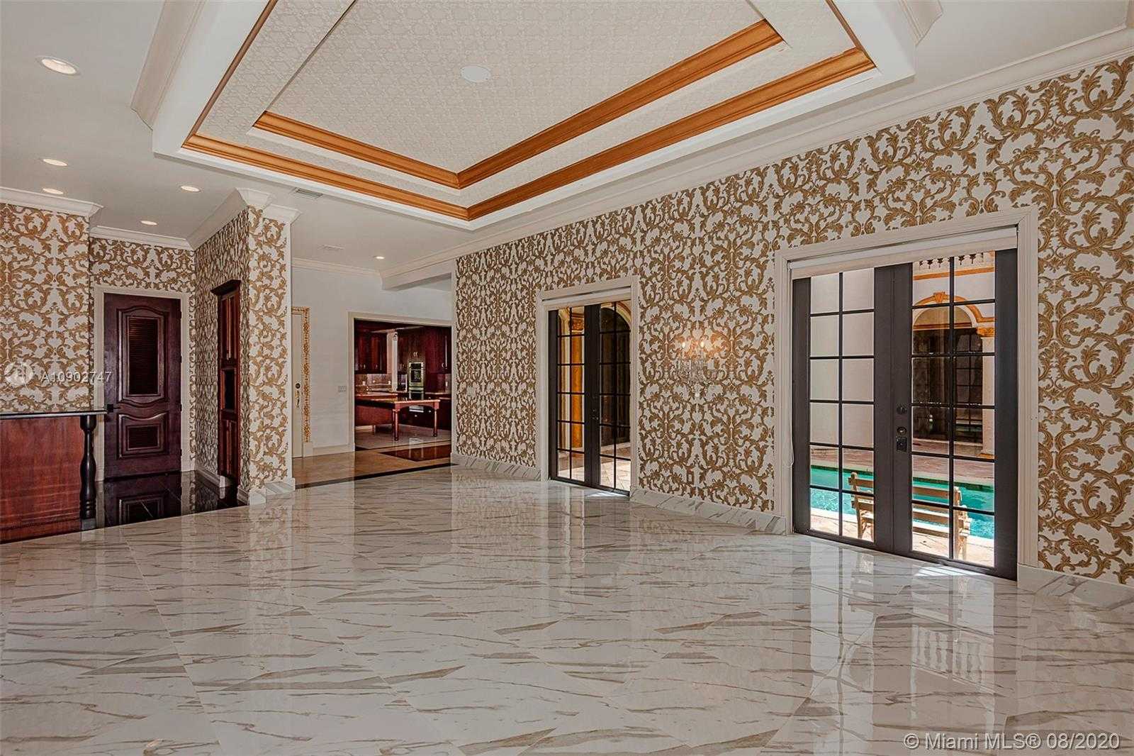 Small Image of 674 OCEAN BLVD, Golden Beach Number 9