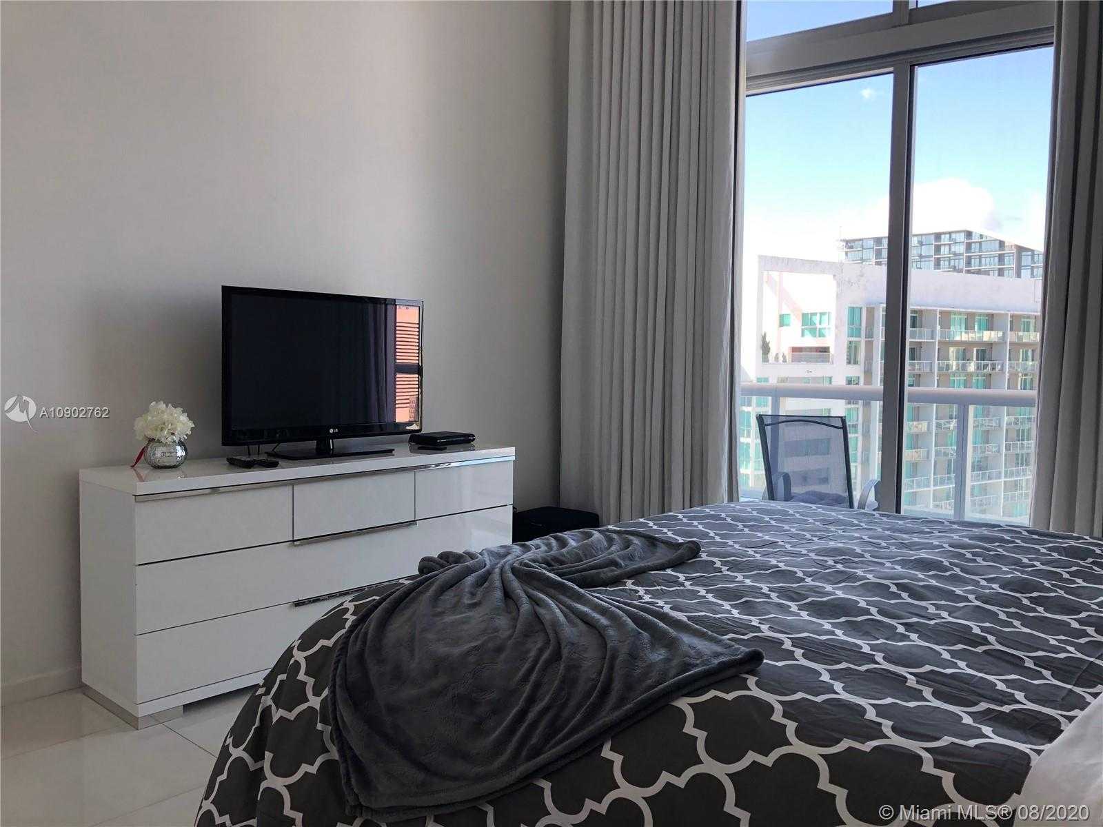 Small Image of 485 BRICKELL AVE #4006, Miami Number 10