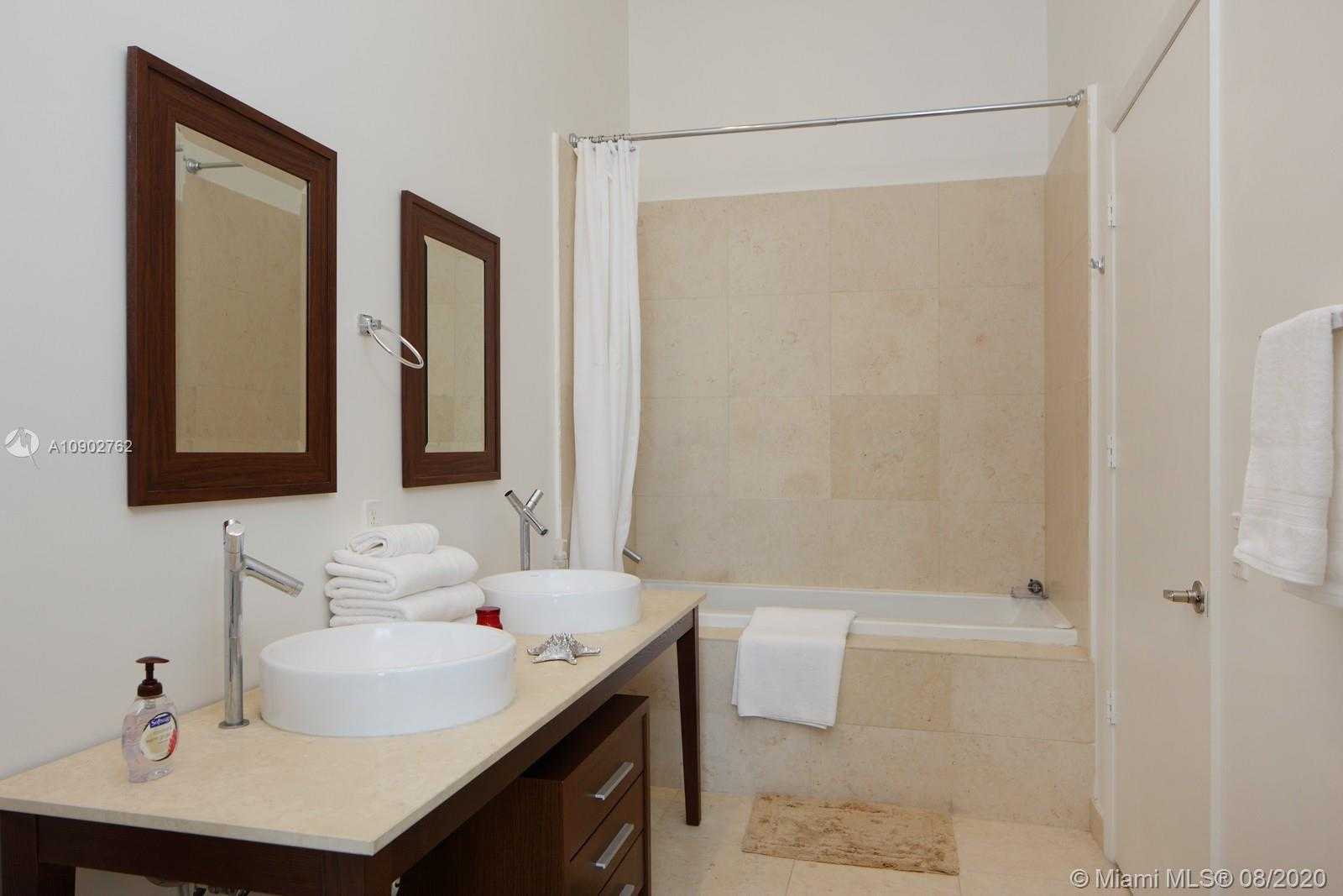 Small Image of 485 BRICKELL AVE #4006, Miami Number 12