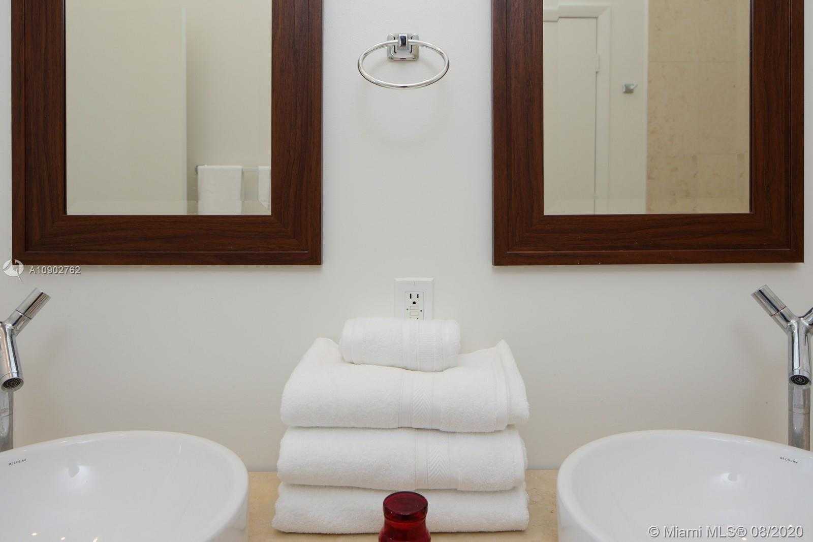 Small Image of 485 BRICKELL AVE #4006, Miami Number 14