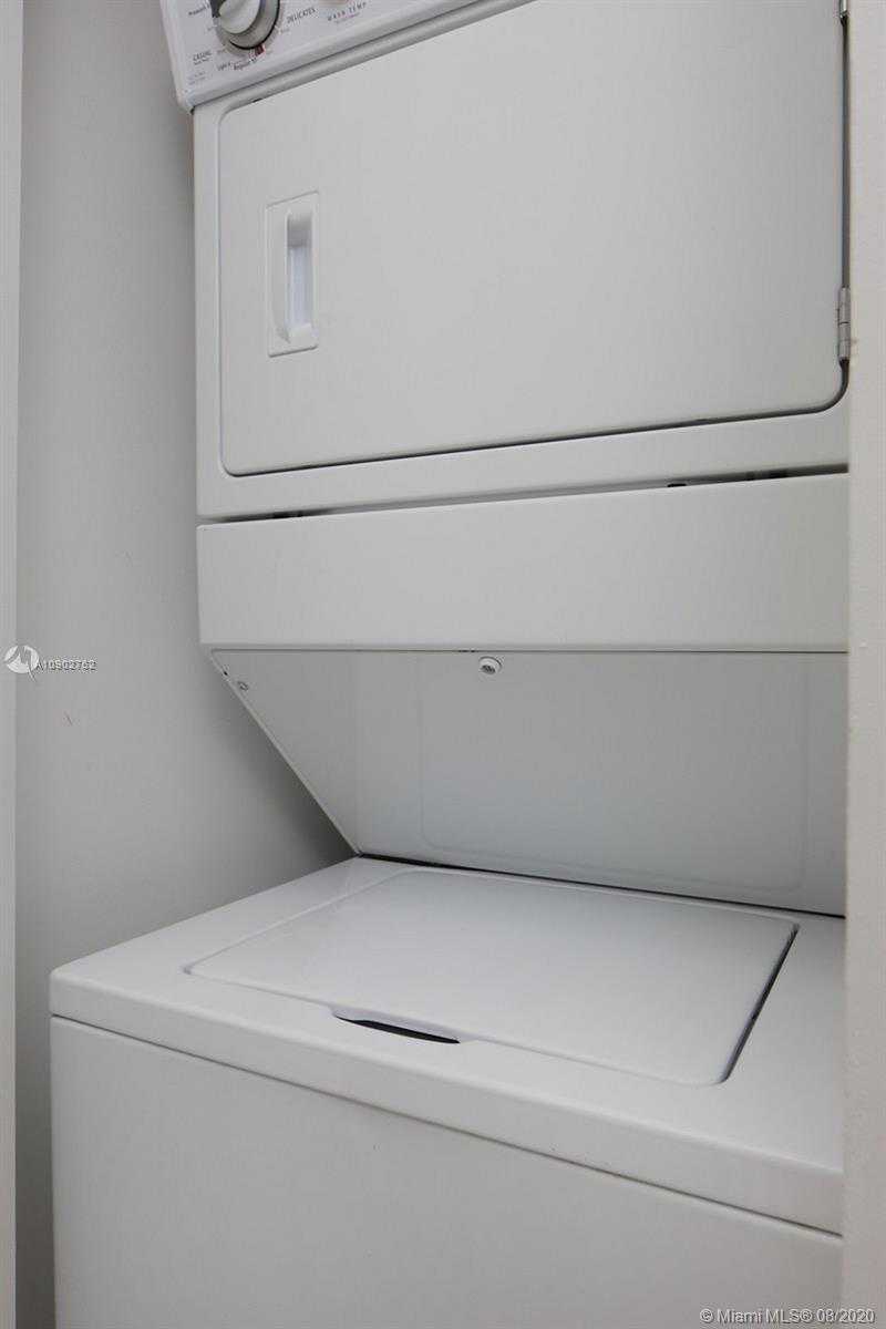 Small Image of 485 BRICKELL AVE #4006, Miami Number 19
