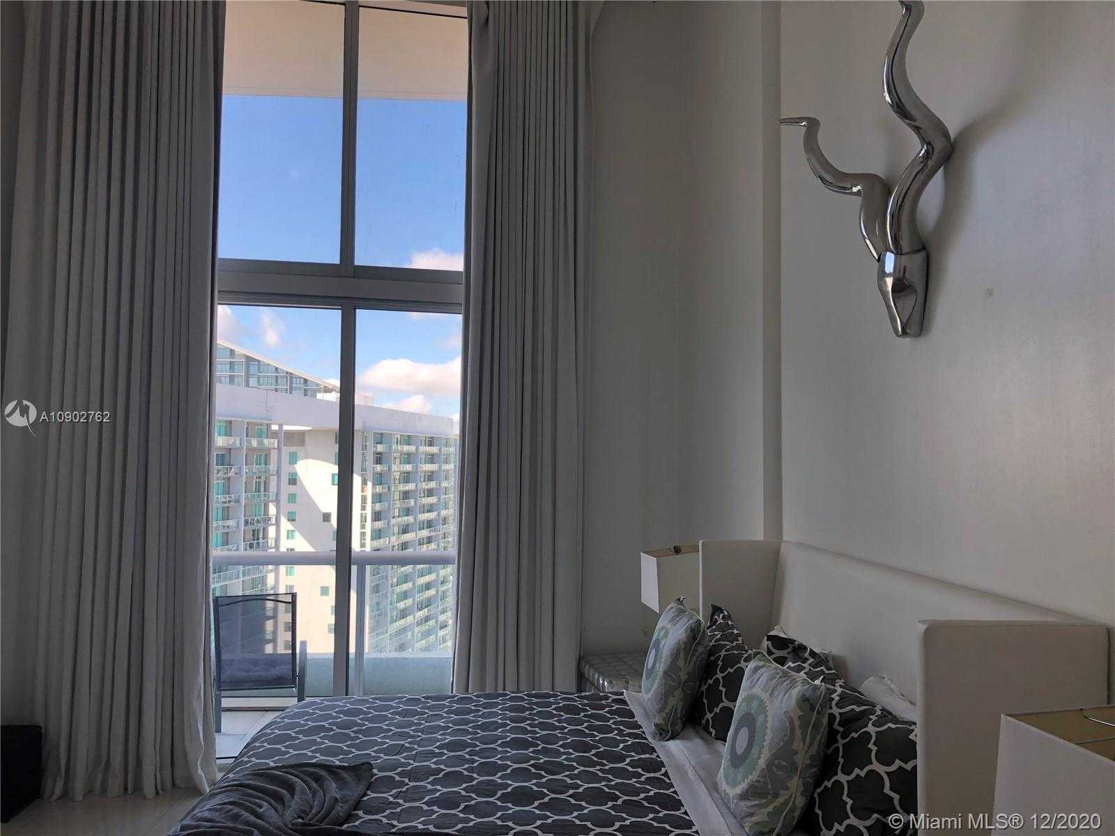 Small Image of 485 BRICKELL AVE #4006, Miami Number 9