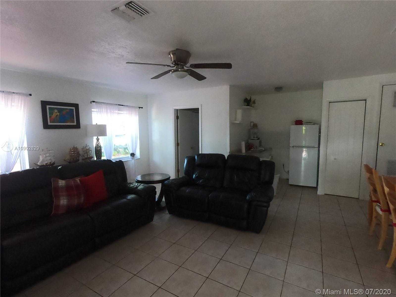 Small Image of 10700 SOUTH WEST 120TH ST, Miami Number 17