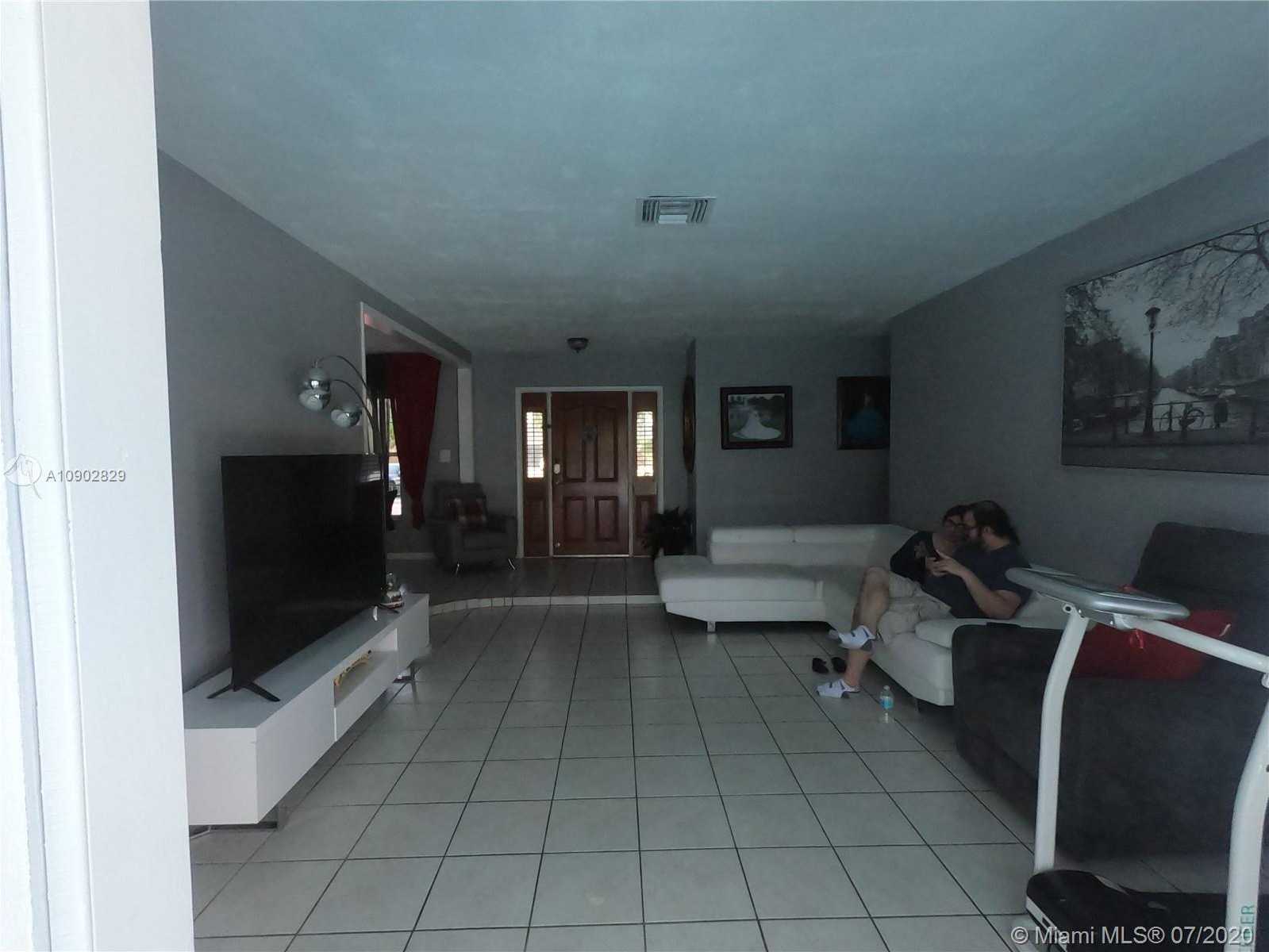 Small Image of 10700 SOUTH WEST 120TH ST, Miami Number 20