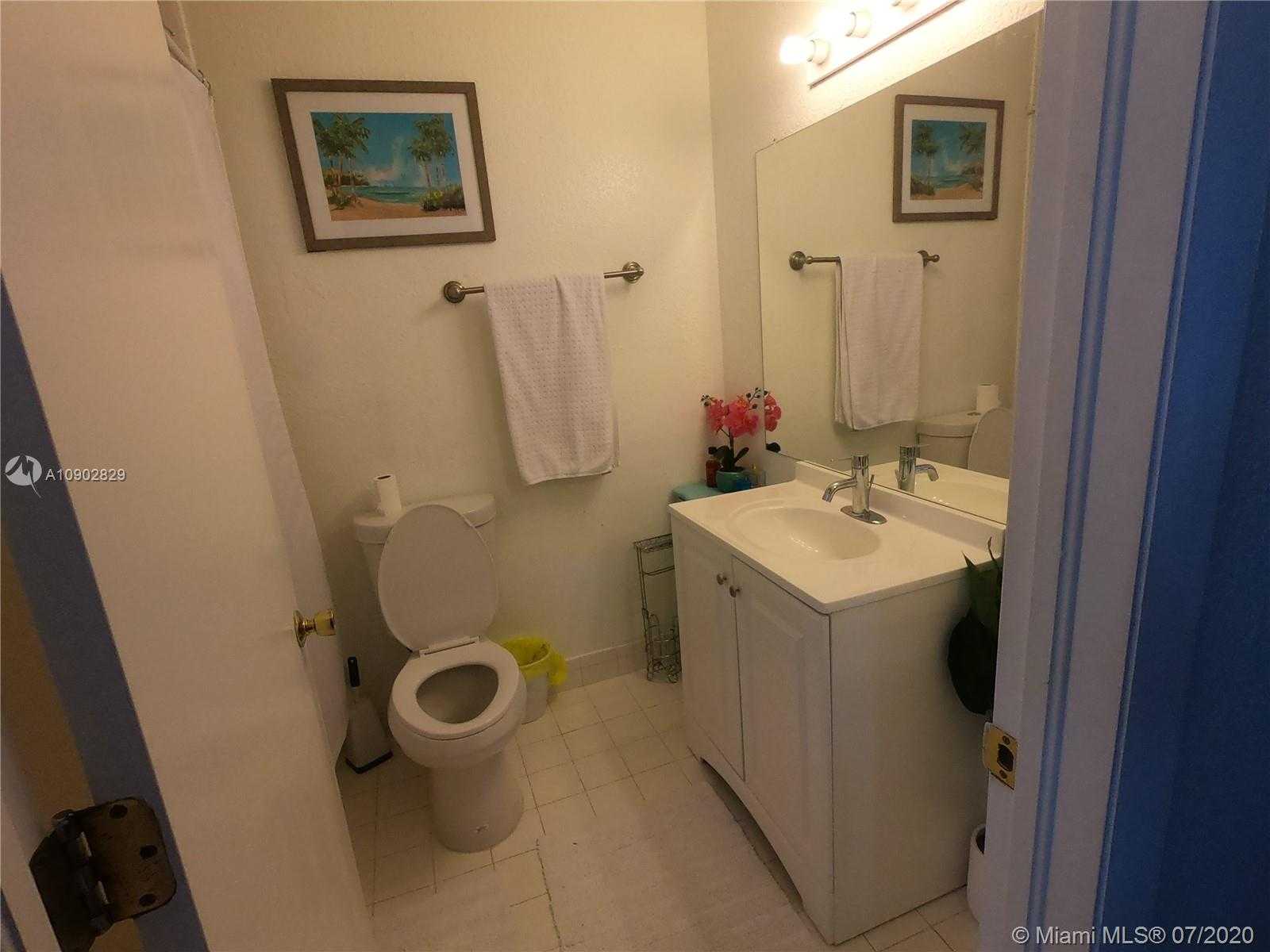 Small Image of 10700 SOUTH WEST 120TH ST, Miami Number 24