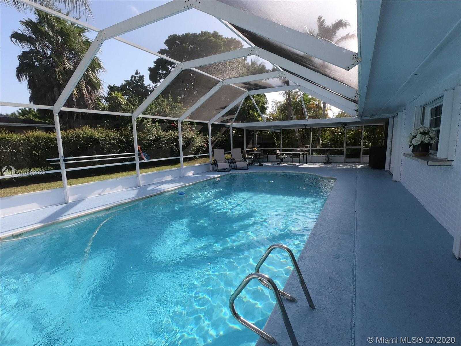 Small Image of 10700 SOUTH WEST 120TH ST, Miami Number 31