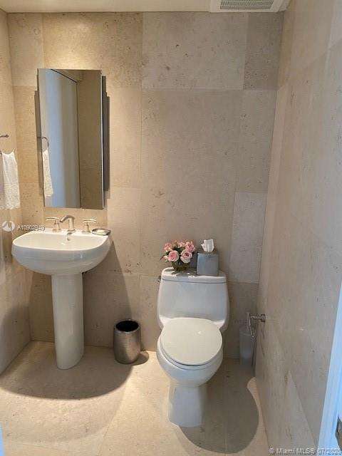 Small Image of 901 BRICKELL KEY BLVD #807, Miami Number 4
