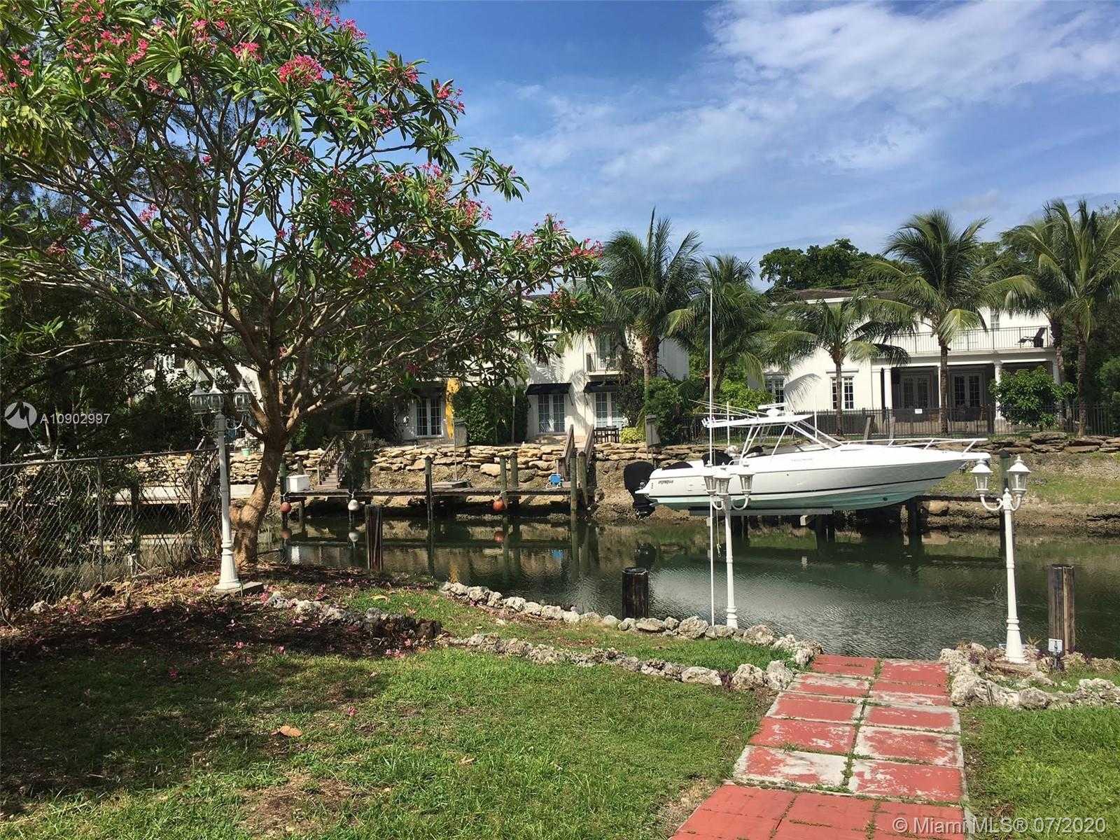 Small Image of 5221 ORDUNA DR, Coral Gables Number 13