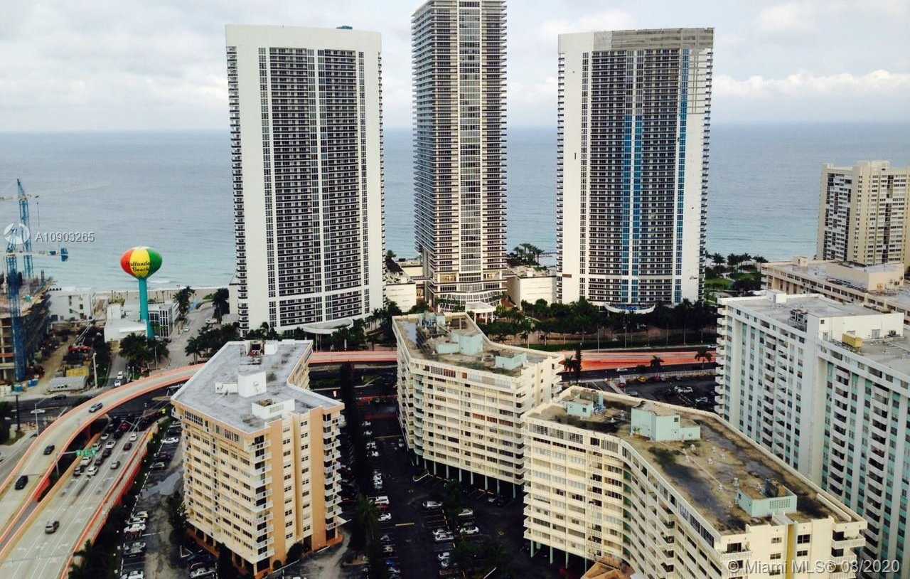 Small Image of 1825 SOUTH OCEAN DR #703, Hallandale Beach Number 3