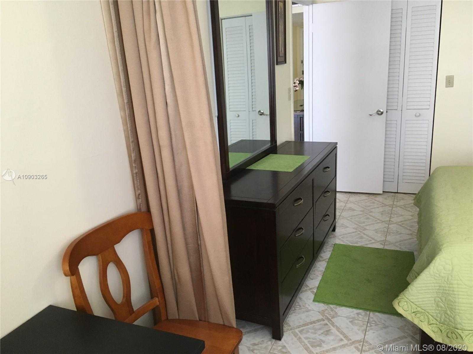 Small Image of 1825 SOUTH OCEAN DR #703, Hallandale Beach Number 6
