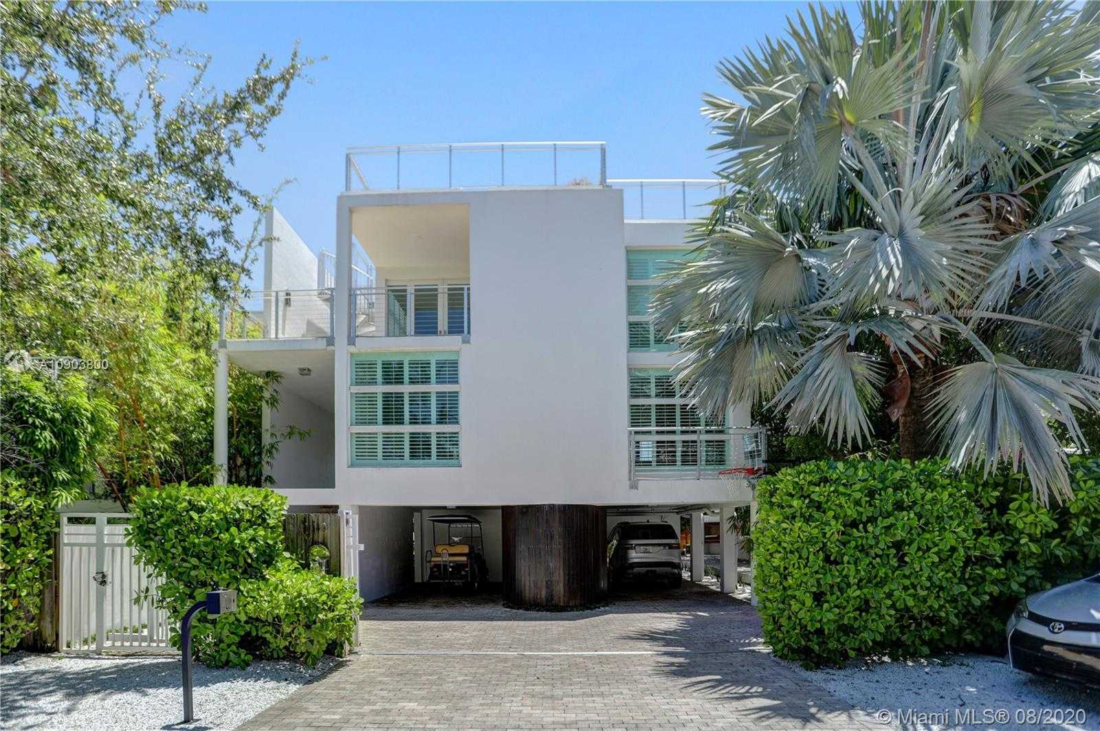 Small Image of 110 WOODCREST LN #102, Key Biscayne Number 43