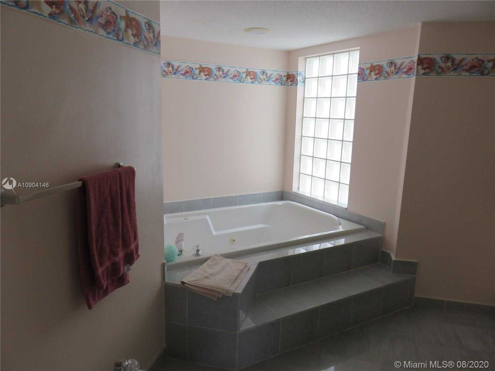 Small Image of 17275 SOUTH WEST COLLINS AVE #602, Sunny Isles Beach Number 15