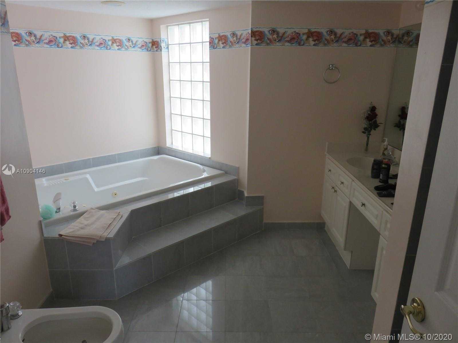 Small Image of 17275 SOUTH WEST COLLINS AVE #602, Sunny Isles Beach Number 17