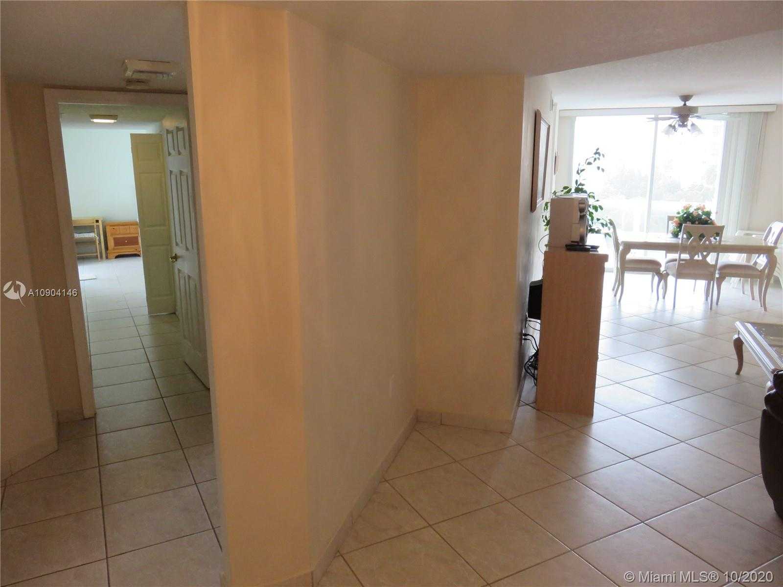 Small Image of 17275 SOUTH WEST COLLINS AVE #602, Sunny Isles Beach Number 6