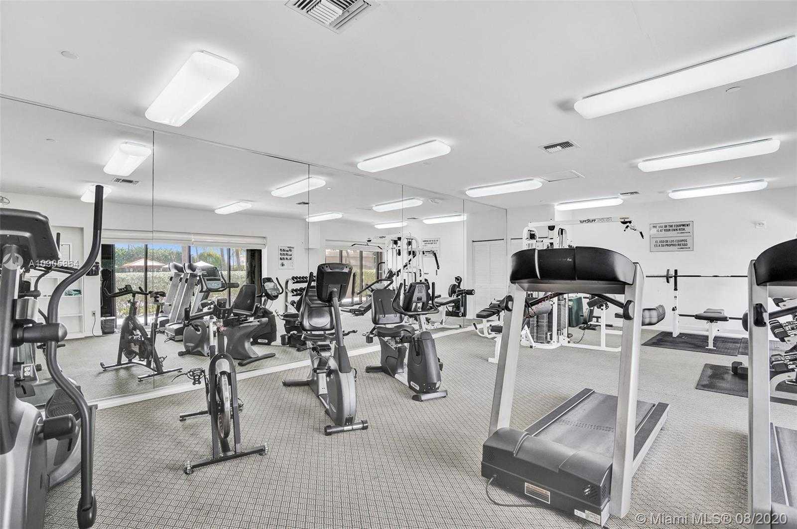 Small Image of 2625 COLLINS AVE #1504, Miami Beach Number 11