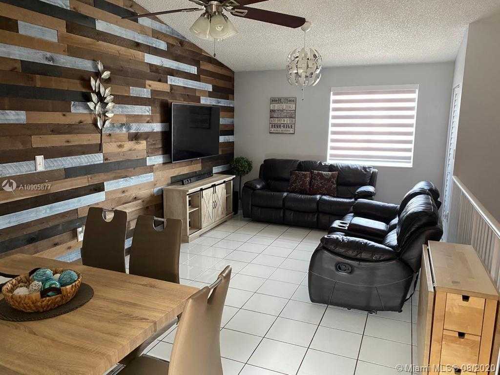 Small Image of 3264 WEST 70TH ST #202, Hialeah Number 13